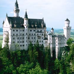 Neuschwanstein Castle near Fussen, Germany // © 2013 German National Tourist Office